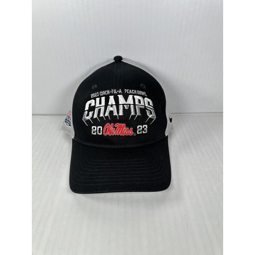 NEW Nike 2023 Peach Bowl Champions Ole Miss Rebels Locker Room Snapback Hat
